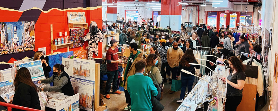 Shoppers in Chelsea Market Artists and Fleas