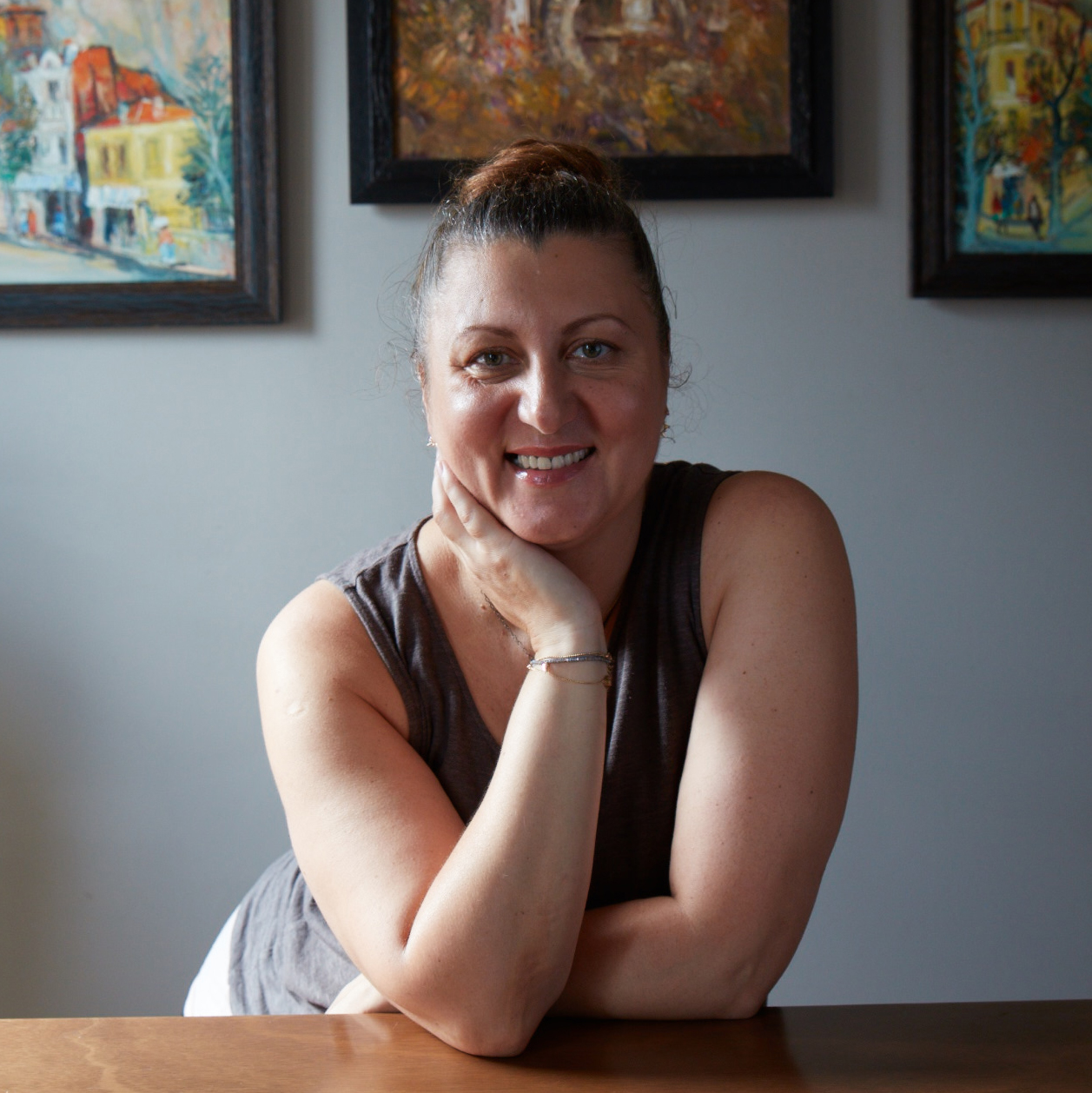 Dani & The Rings Portrait