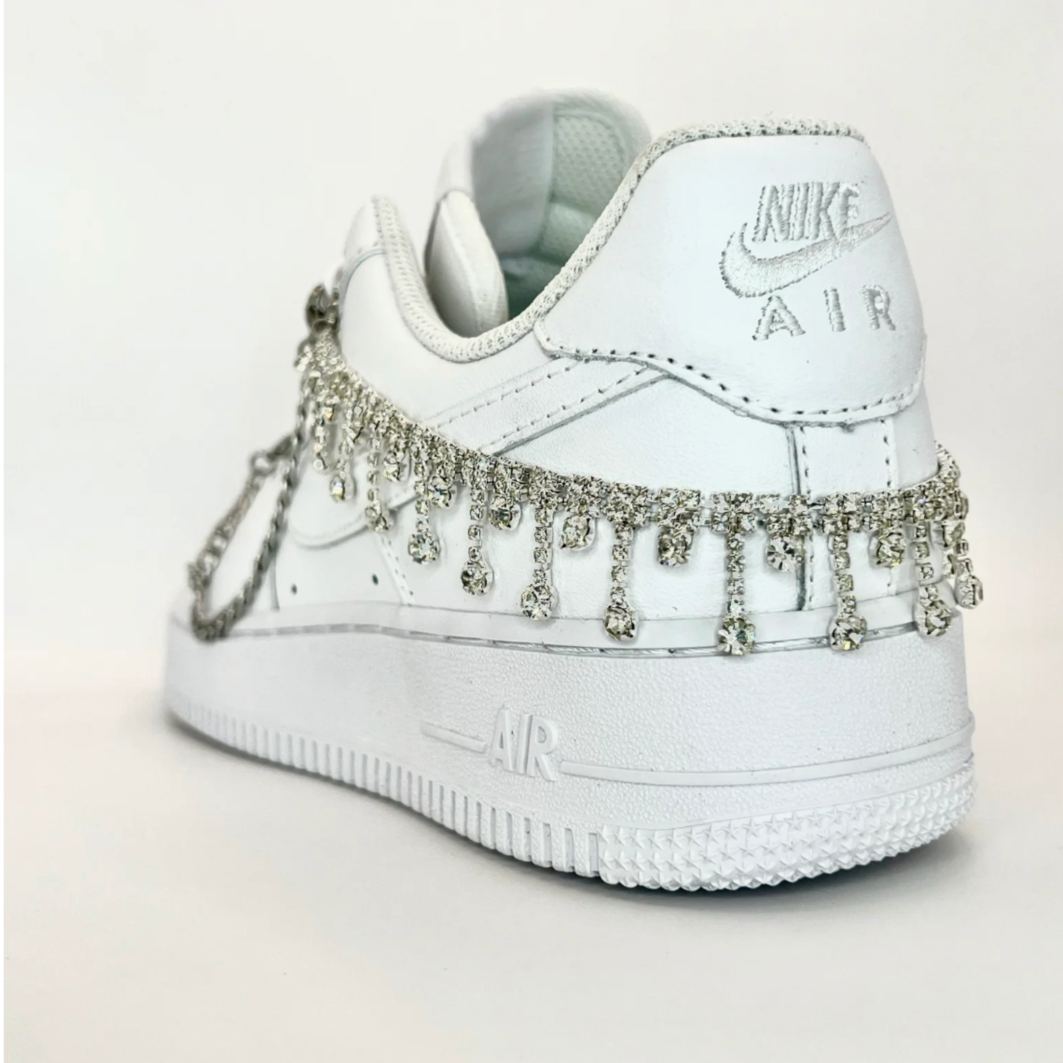 Sneaker chain